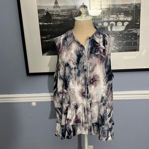 Simply Vera sleeveless top silk material size XXL